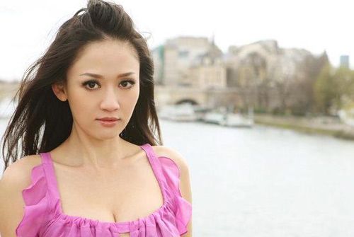 陳喬恩新書送寫真 嬌媚甜美彌漫法國風情(8)