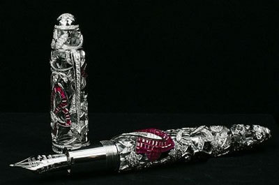 Van Cleef & Arpels和Montblanc制造的這支“神秘杰作” Van Cleef & Arpels和Montblanc制造的這支“神秘杰作”