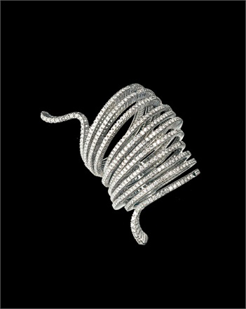 Damiani 盤(pán)點(diǎn)那些經(jīng)典的蛇形珠寶 邪惡還是神圣