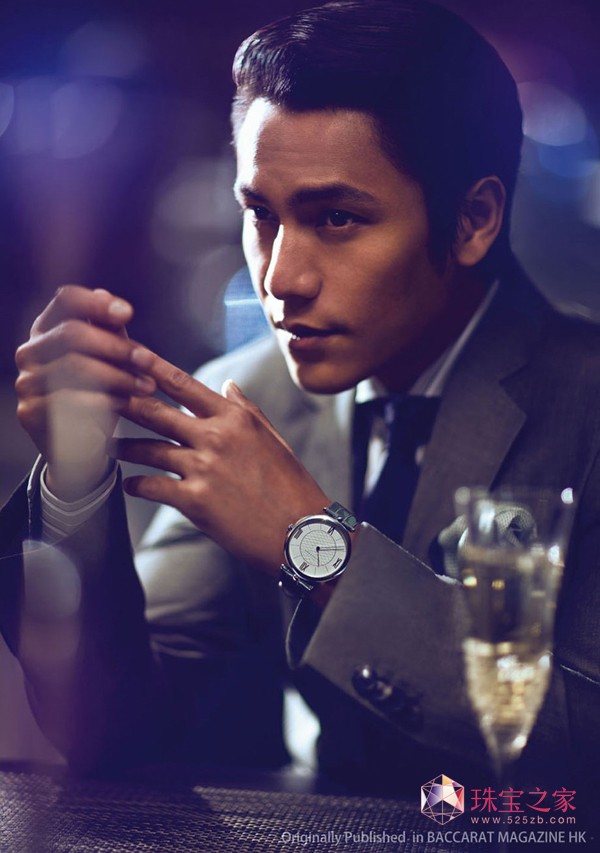 Rc피錚ƷŌ Van Cleef & Arpels ĔzƬ˺ͱfһ푪ԓĻ飬֮٘ãoҫ[֮£ğoϢo^r׃á