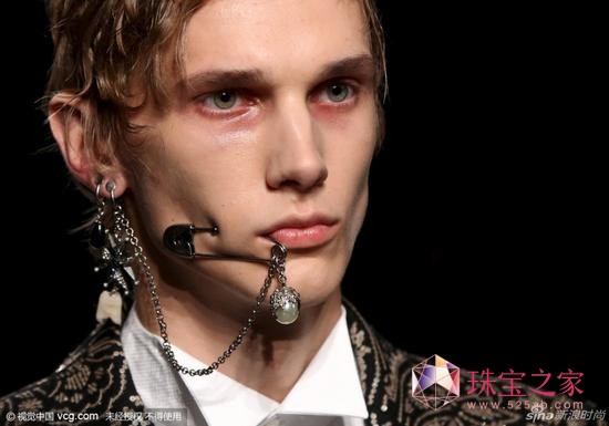 Alexander McQueen 2016ﶬbϵ