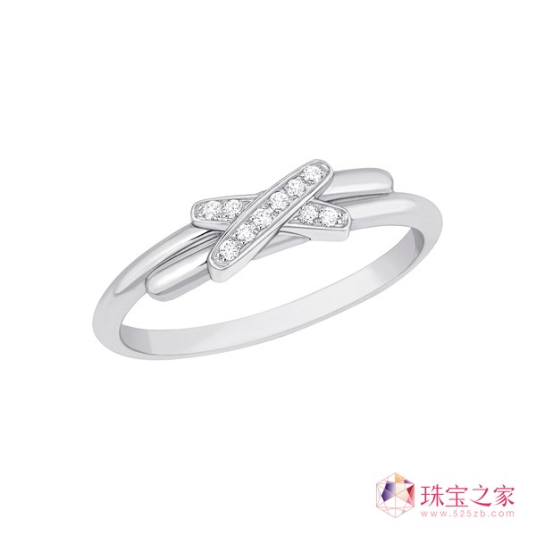 CHAUMET y߈AA룬̤