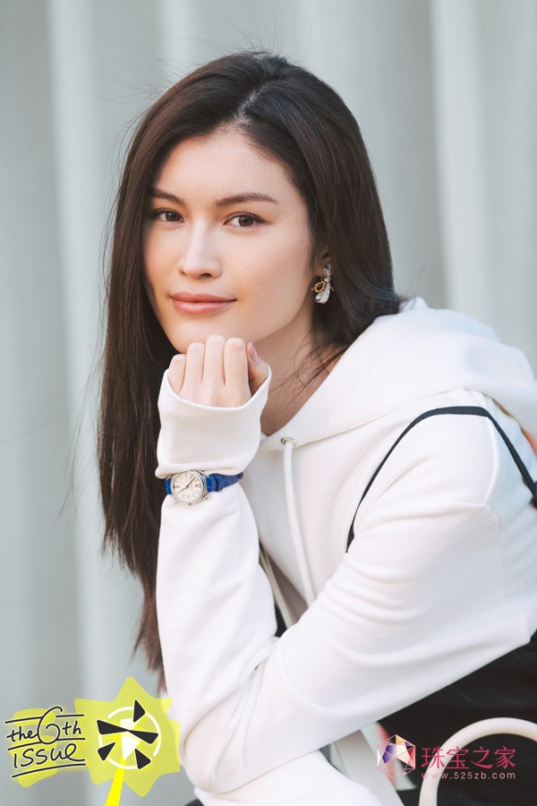 CHAUMET y߈AA룬̤