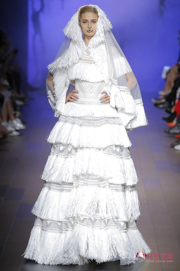 Naeem Khan 2018ϵЕrb