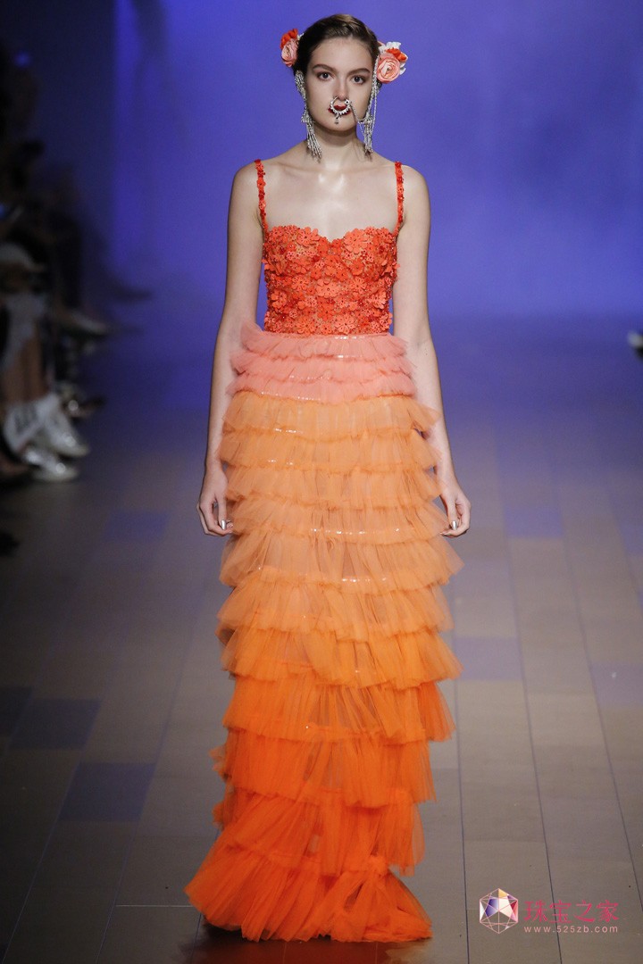 Naeem Khan 2018ϵЕrb