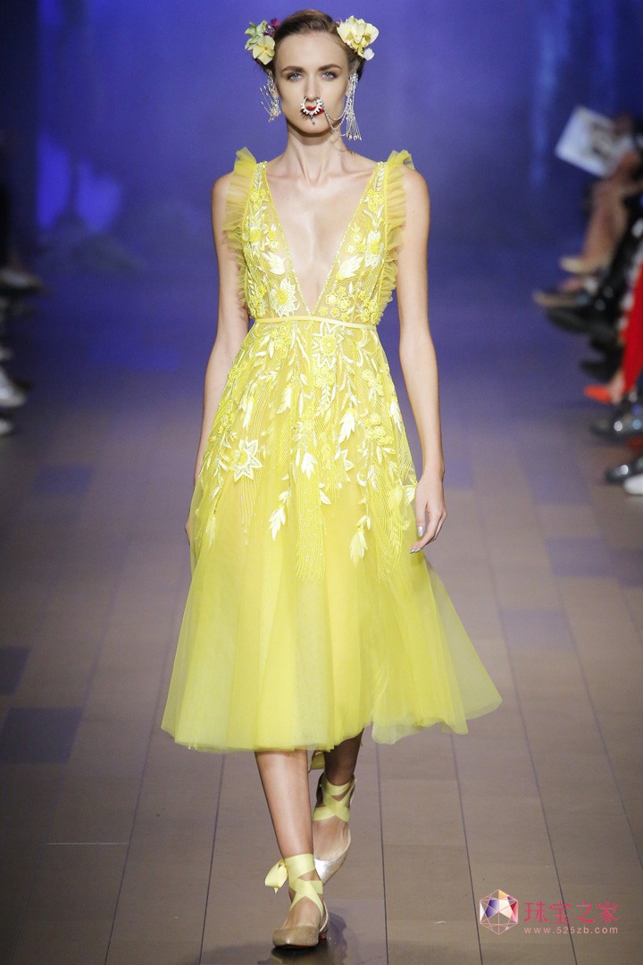 Naeem Khan 2018ϵЕrb