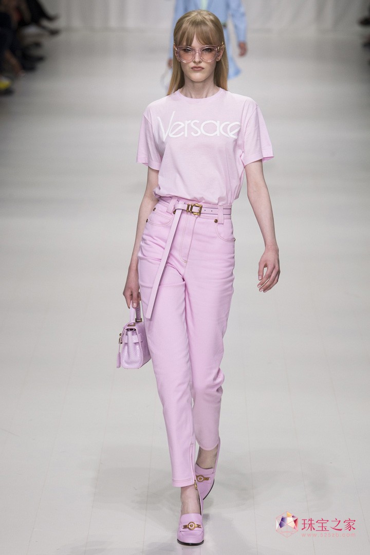 VERSACE ˼ O(sh)Ӌ(j)  r(sh)b Dv Ԫ Ħ ^