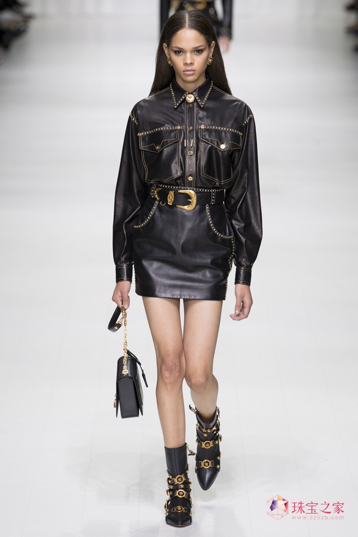 VERSACE ˼ O(sh)Ӌ(j)  r(sh)b Dv Ԫ Ħ ^
