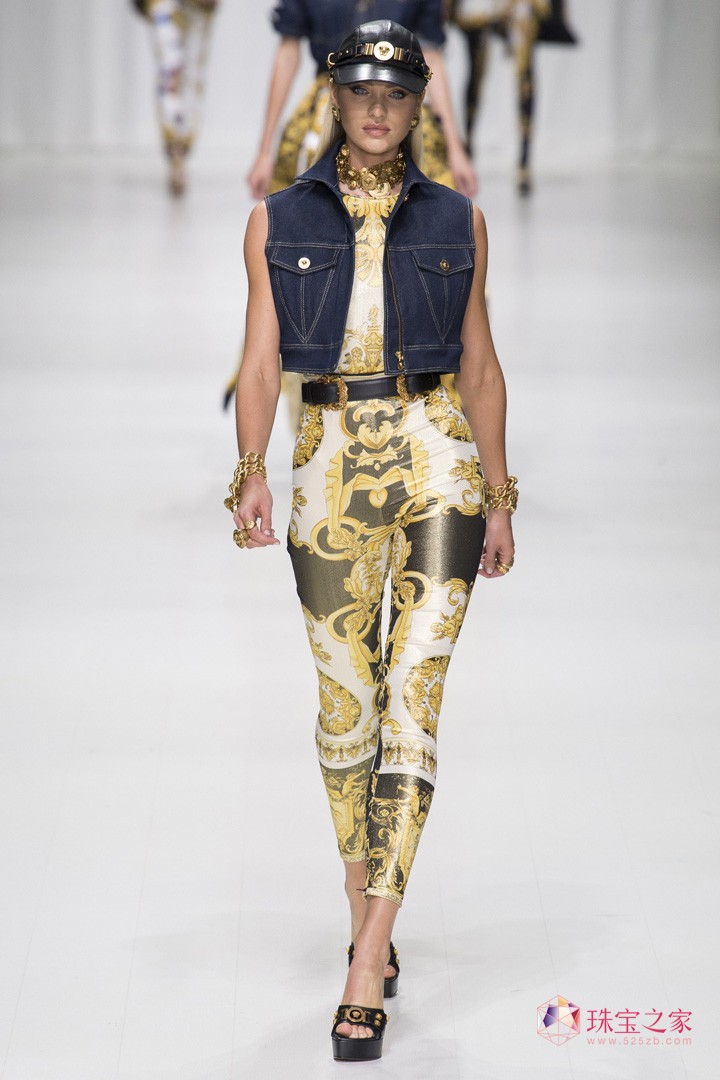 VERSACE ˼ O(sh)Ӌ(j)  r(sh)b Dv Ԫ Ħ ^