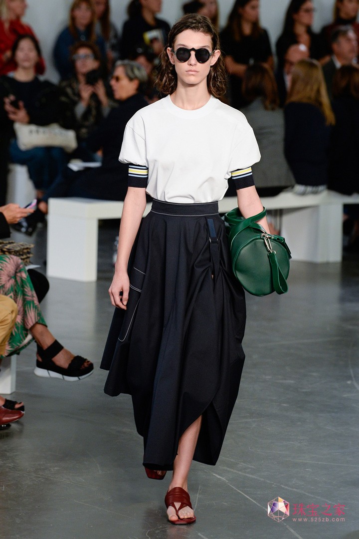 mrb Sportmax ˹˹ F ഺ \