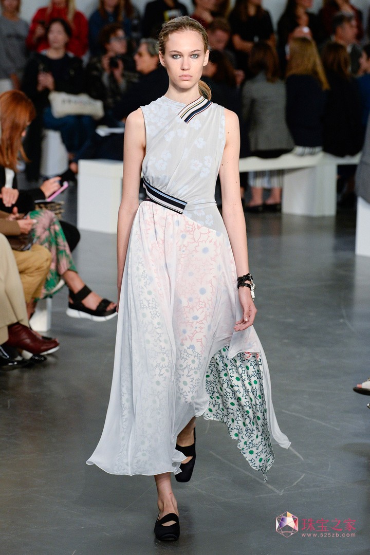 mrb Sportmax ˹˹ F ഺ \