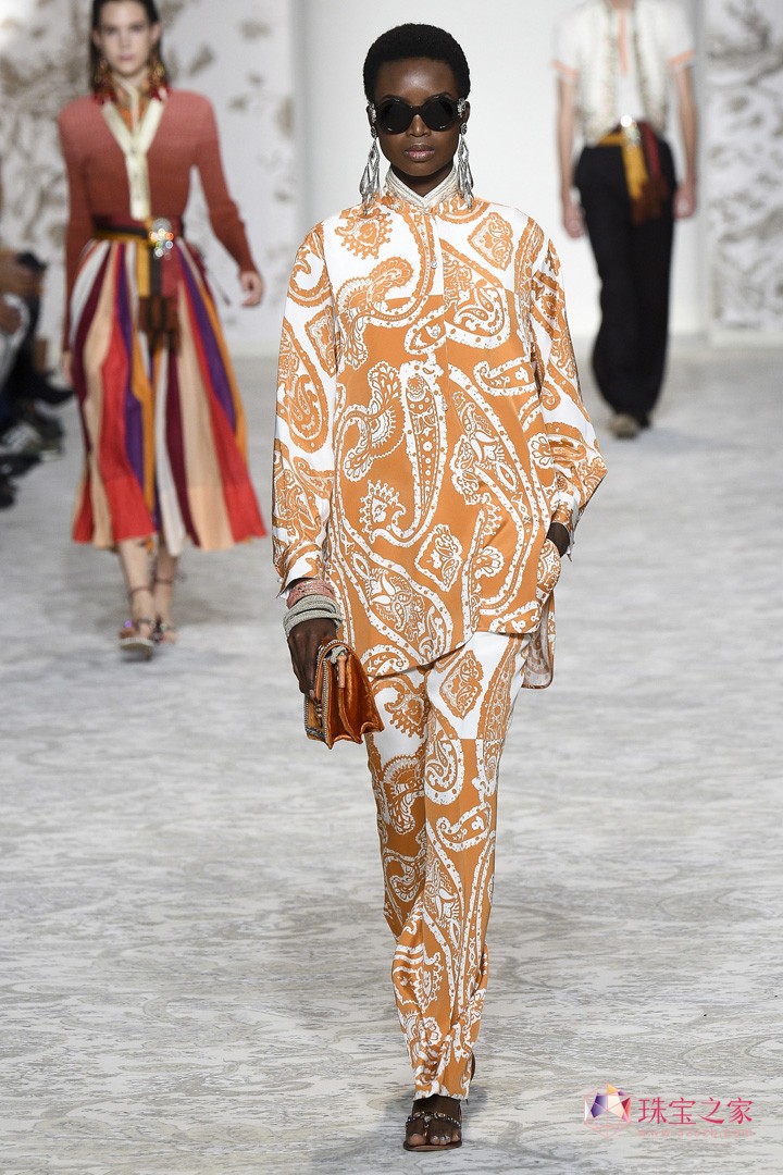 L(fng) L(fng) Etro  rb F 