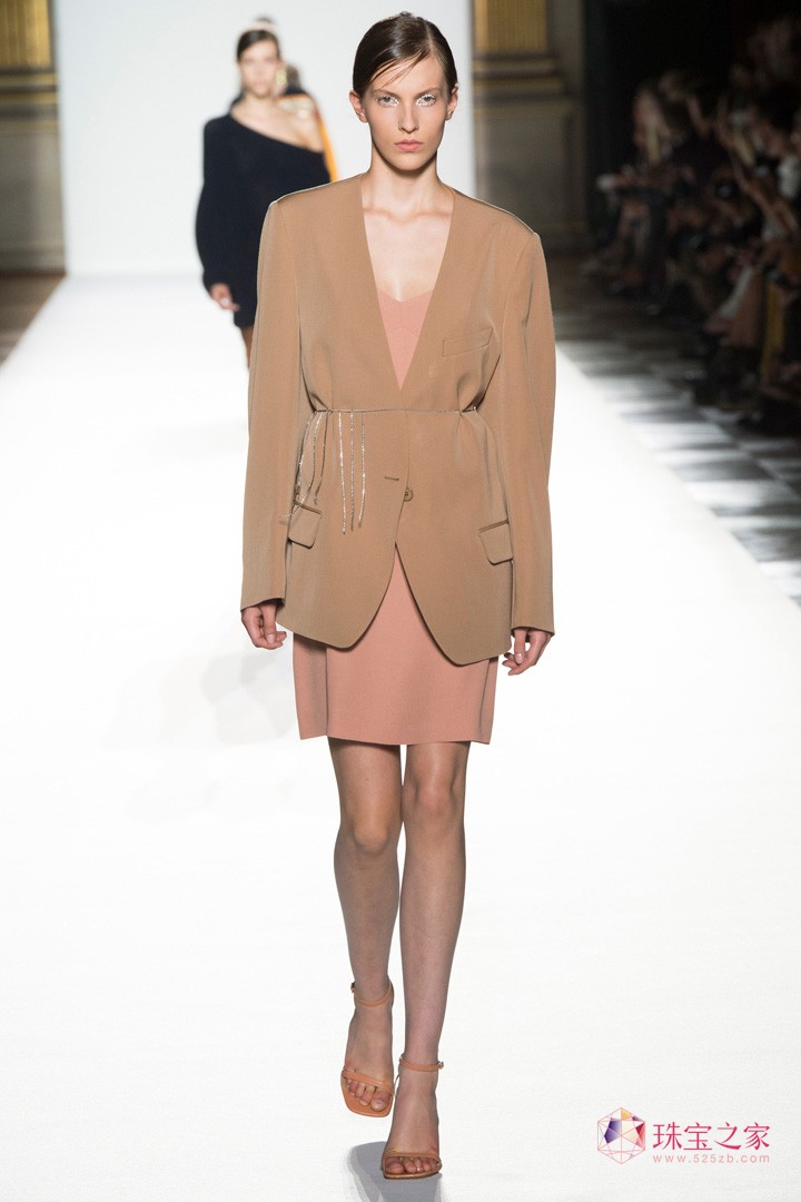 rֲʧˇgϢDries Van Noten 2018ϵЕrb