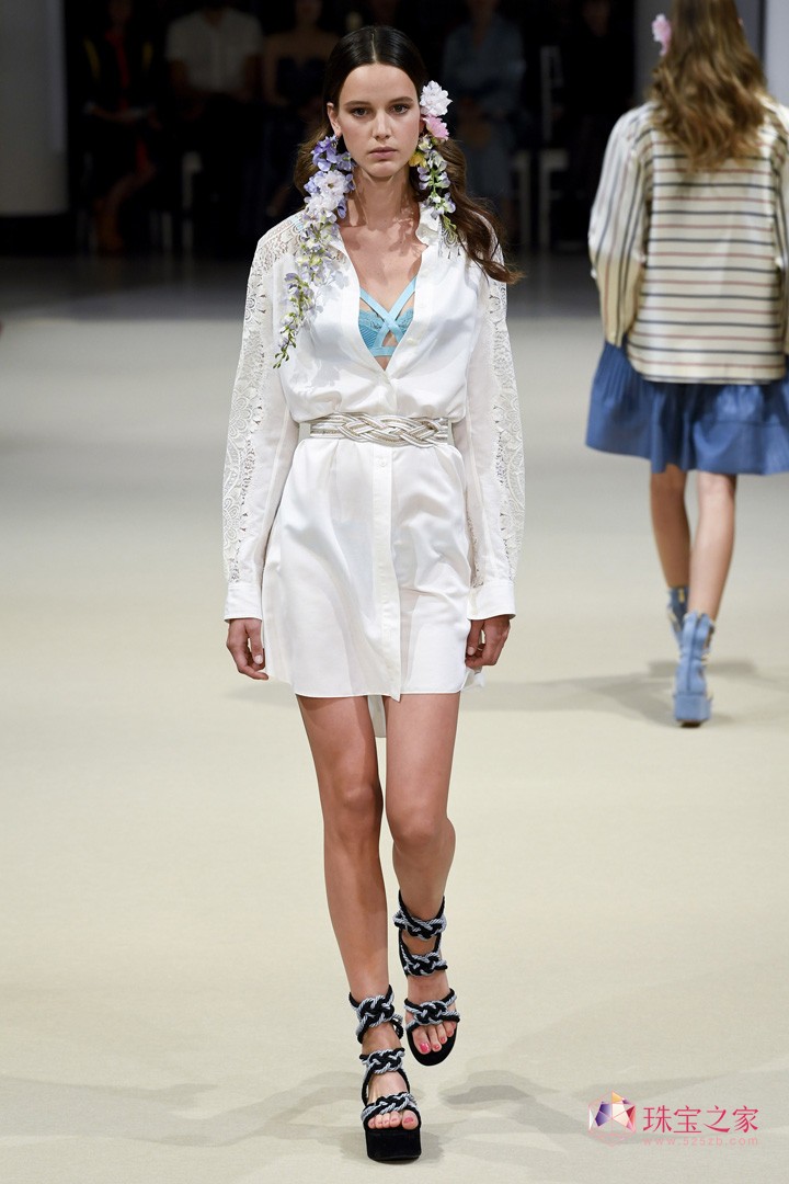 ֮߶ƷAlexis Mabille 2018ĕrb