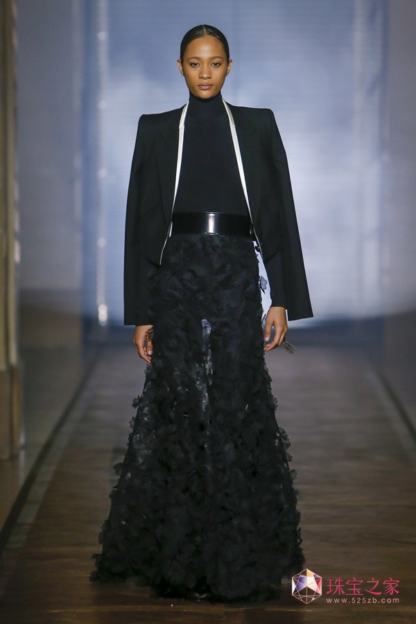 Givenchy 2018ϵи߶r(sh)b