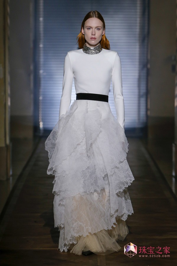 Givenchy 2018ϵи߶r(sh)b