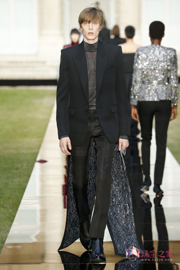 Givenchy oϣ ߶rb