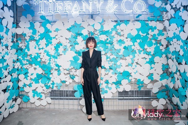 @仨׌16ǞCallTiffany@ķŴ